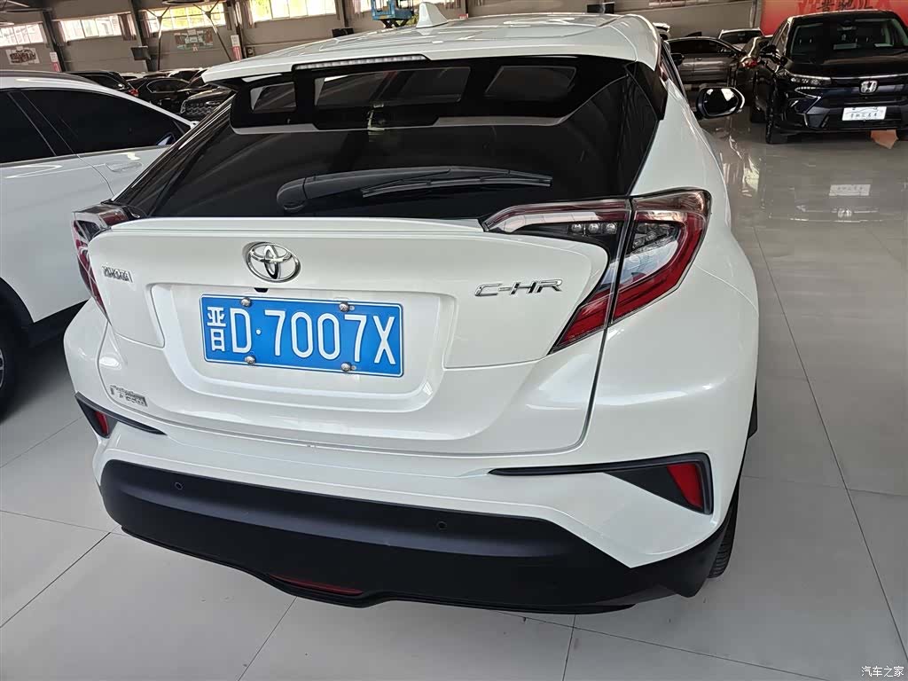 Toyota C-HR, 2020 6