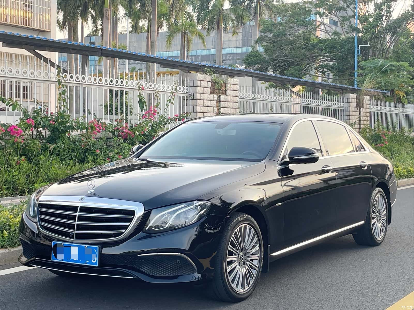Mercedes-Benz E-Class, 2020 1