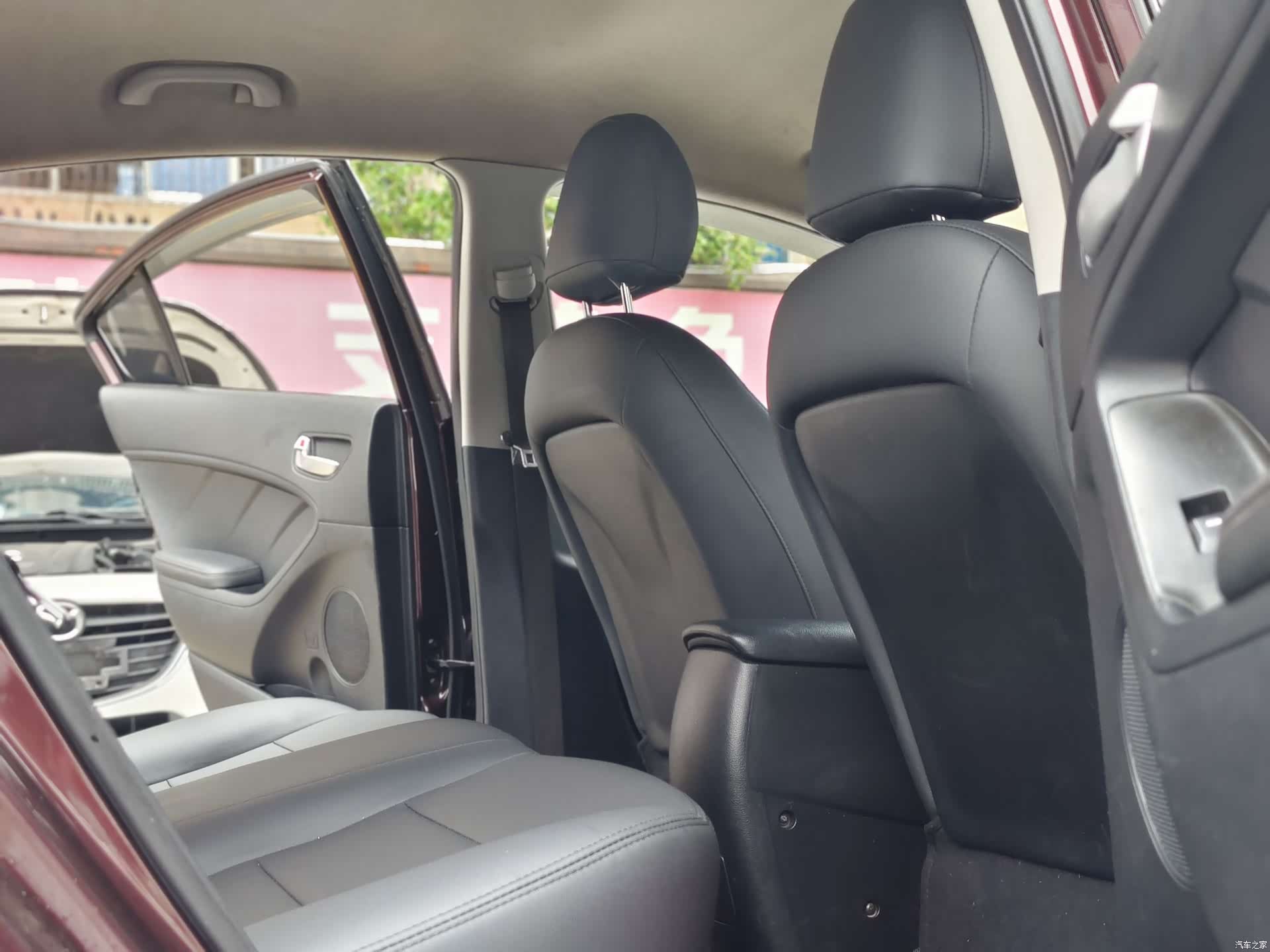 Kia K3, 2015 13
