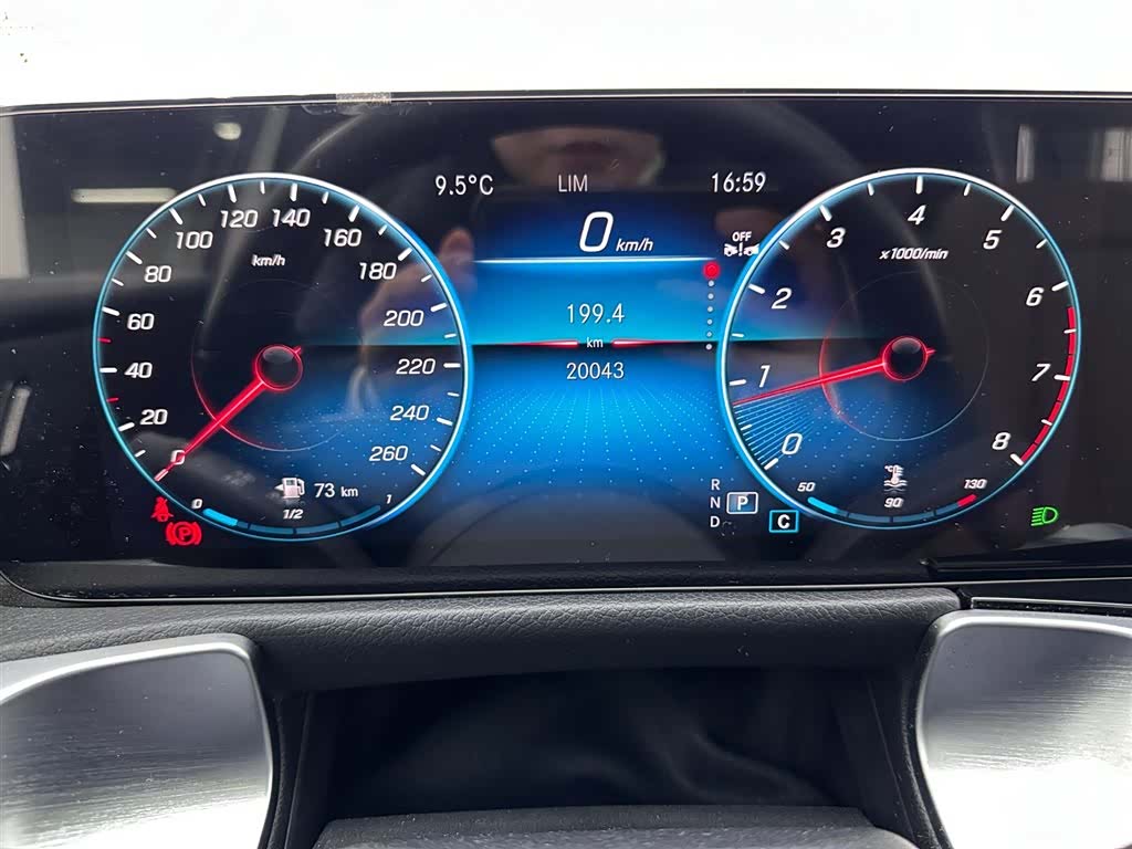 Mercedes-Benz GLB, 2023 11