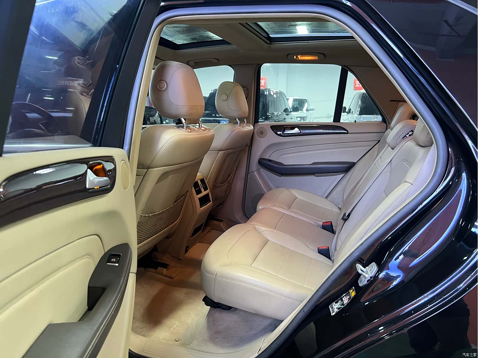 Mercedes-Benz M-Class, 2014 9