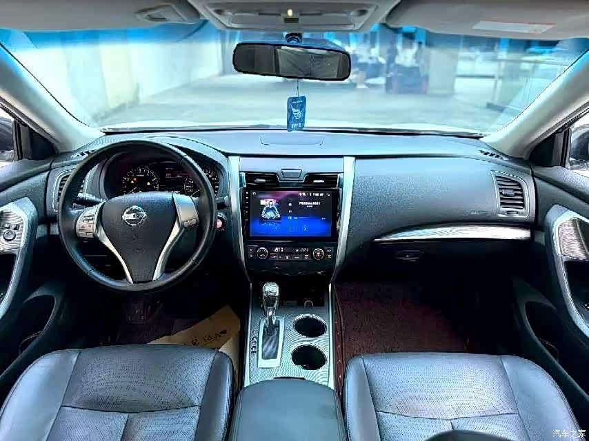 Nissan Teana, 2013 7