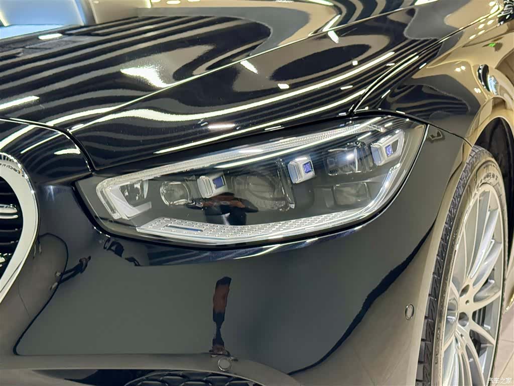 Mercedes-Benz S-Class, 2024 9