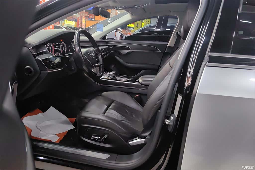 Audi A8L, 2019 9