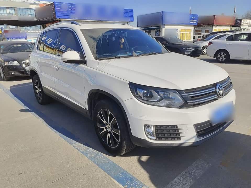 Volkswagen Tiguan Volkswagen Tiguan