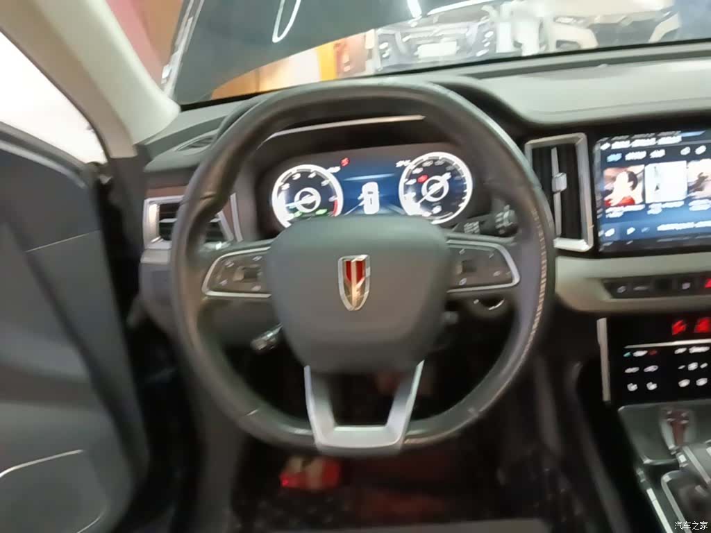 Hongqi HS7, 2022 11