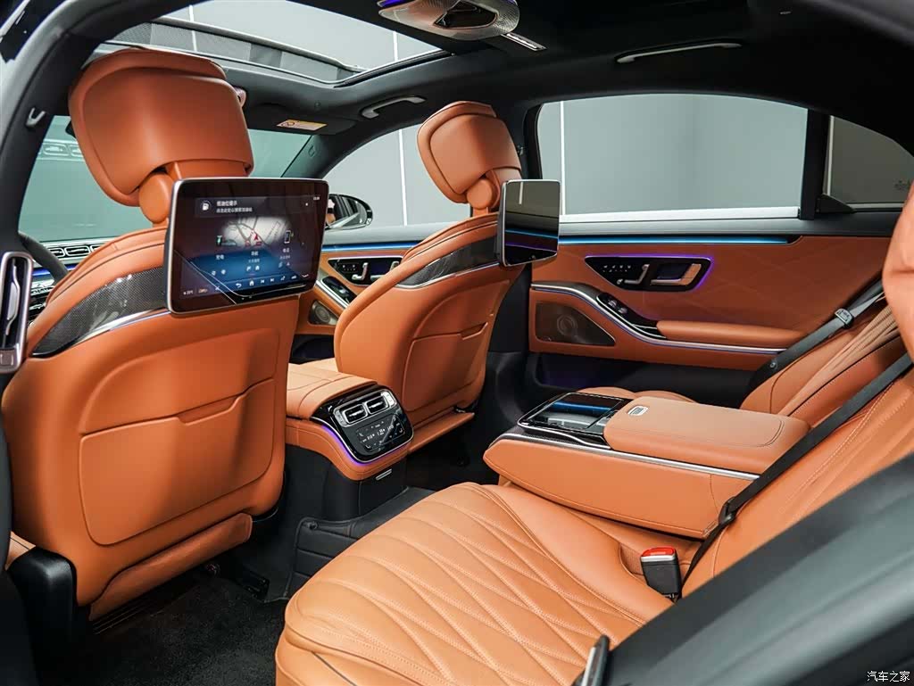 Mercedes-Benz S-Class, 2024 13