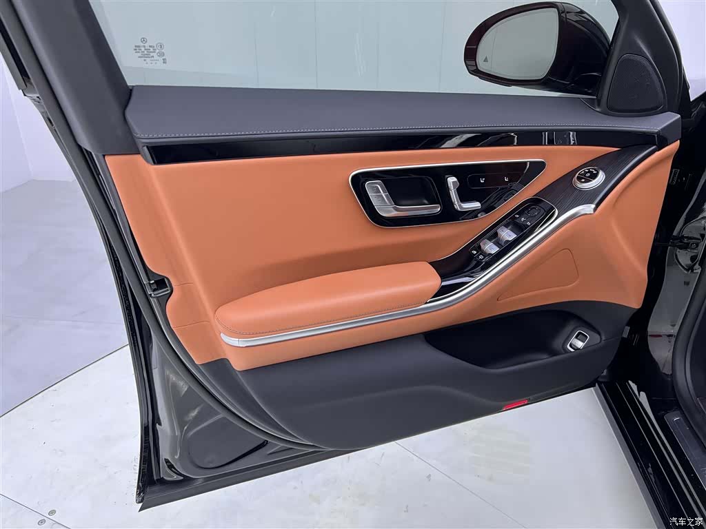 Mercedes-Benz S-Class, 2023 16