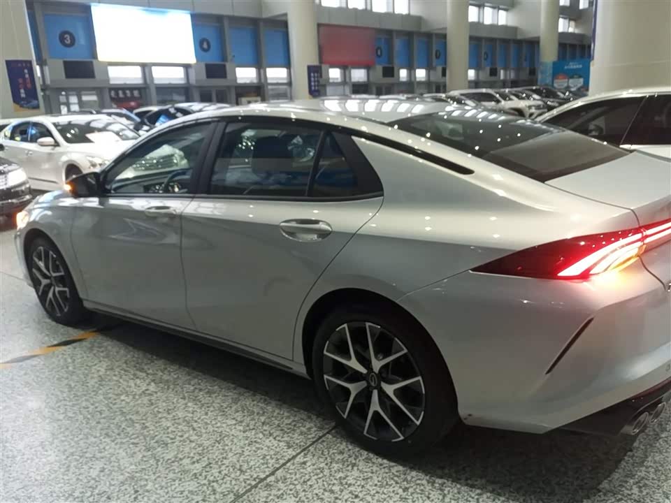 Trumpchi Shadow Leopard