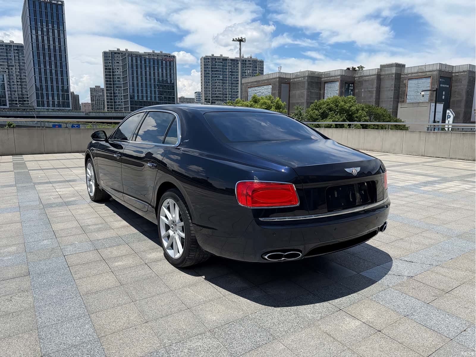 Bentley Flying Spur, 2018 все фото