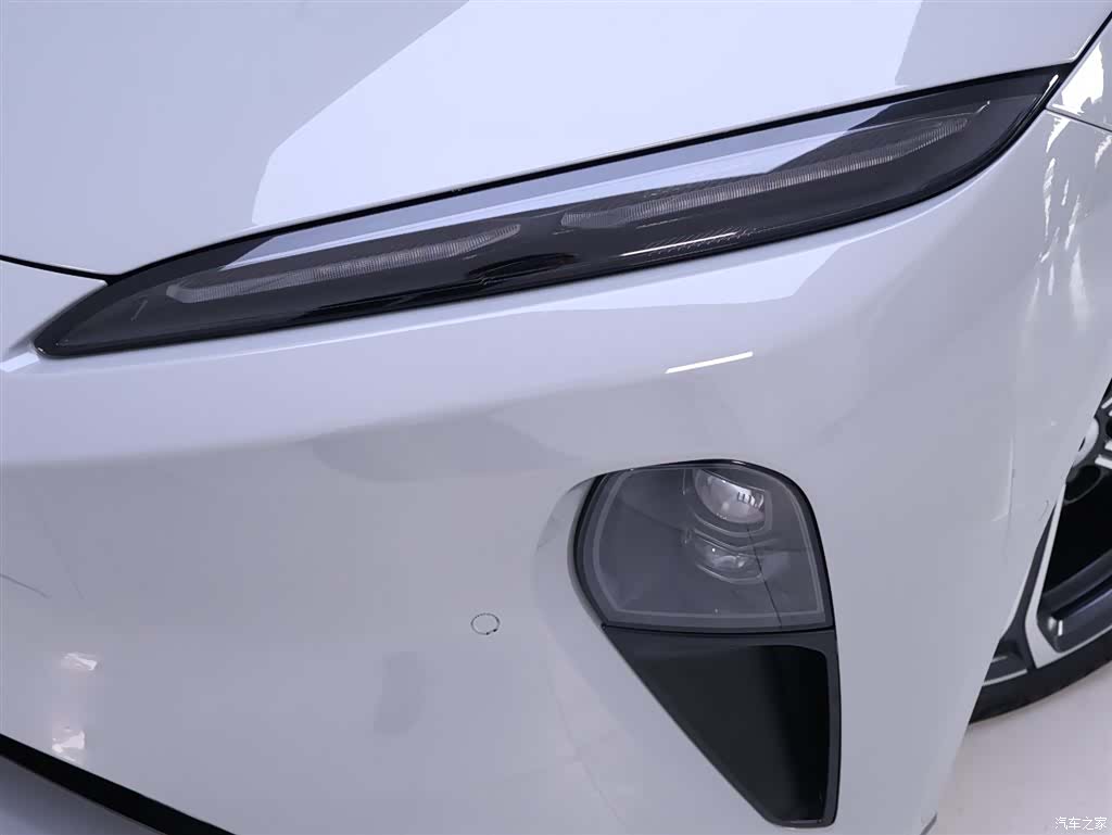 NIO ET5, 2024 4