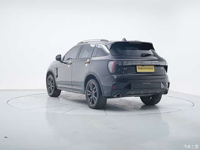 Lynk & Co 01, 2023 все фото