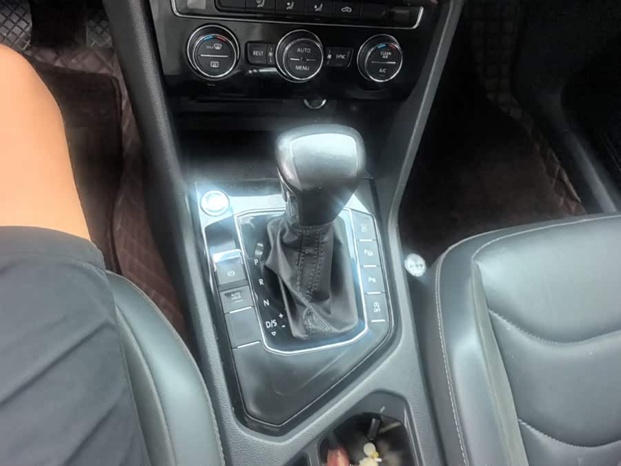Volkswagen Tiguan L 2020, фото 14