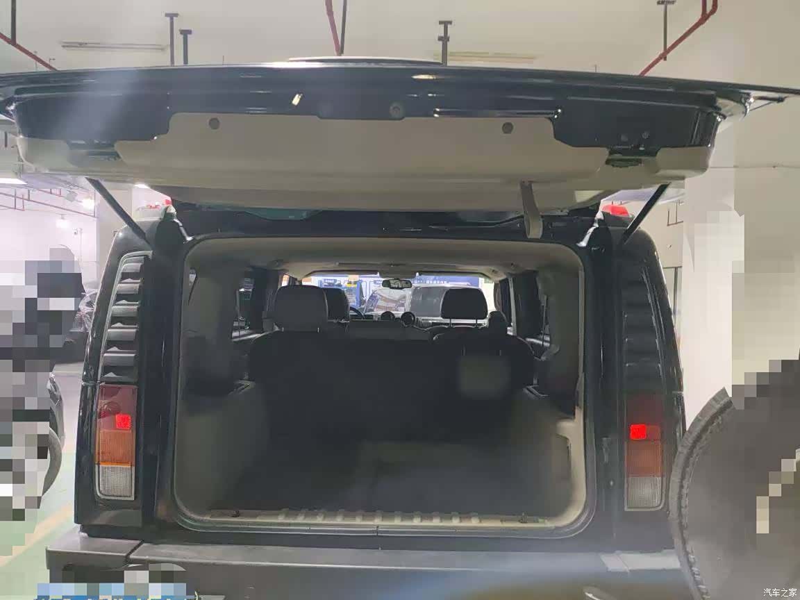 Hummer H2, 2004 7