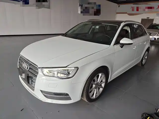 Audi A3 2017 — купить из Китая под заказ