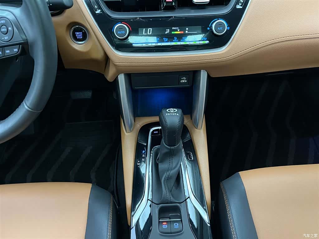 Toyota Corolla, 2022 все фото