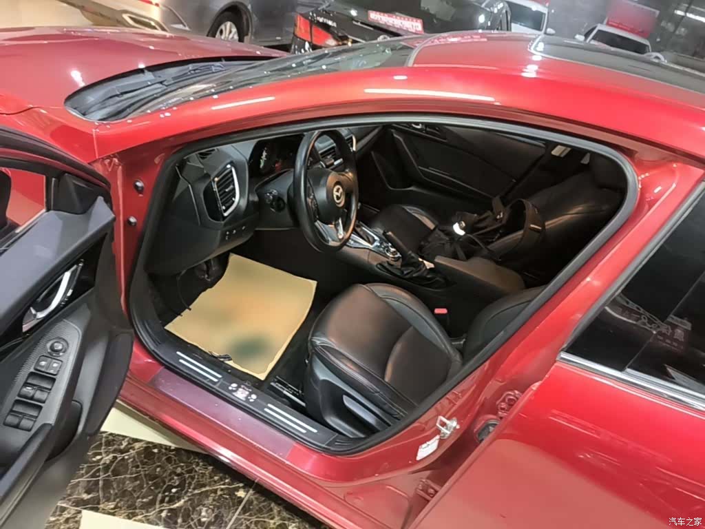 Mazda Mazda3, 2015 16