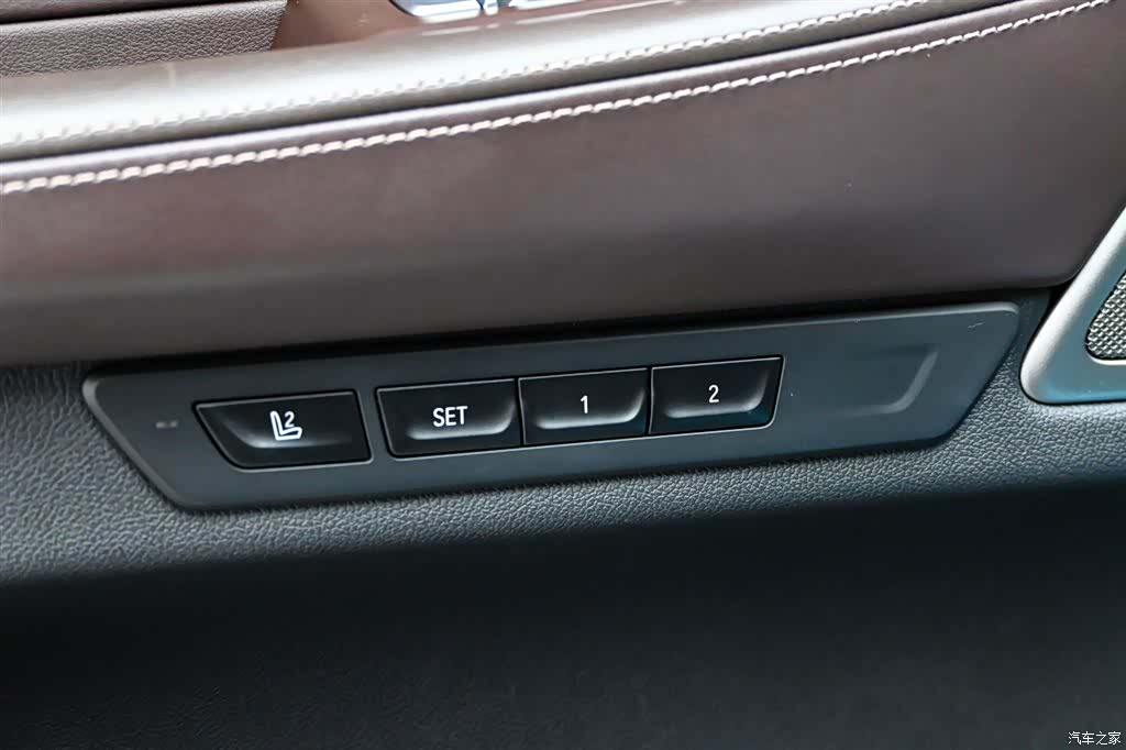 BMW 7 Series, 2021 24