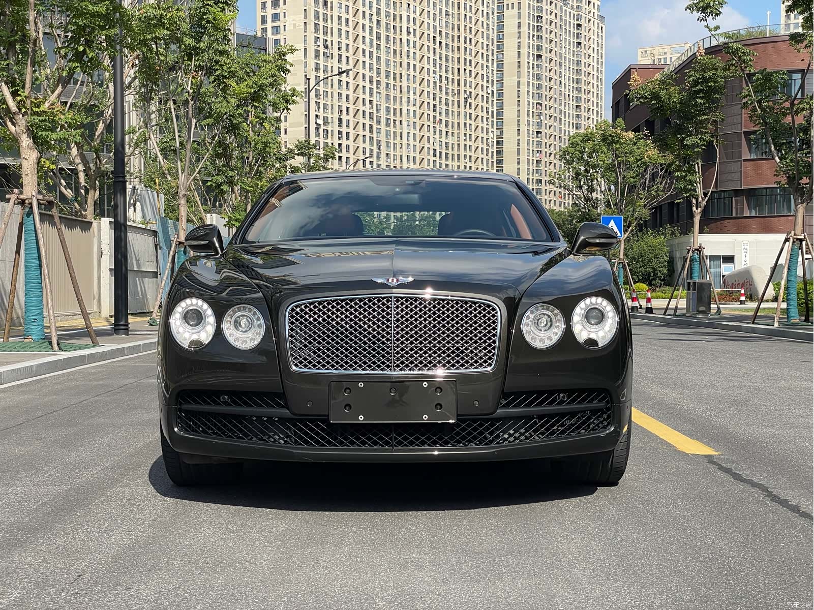 Bentley Flying Spur, 2018 2