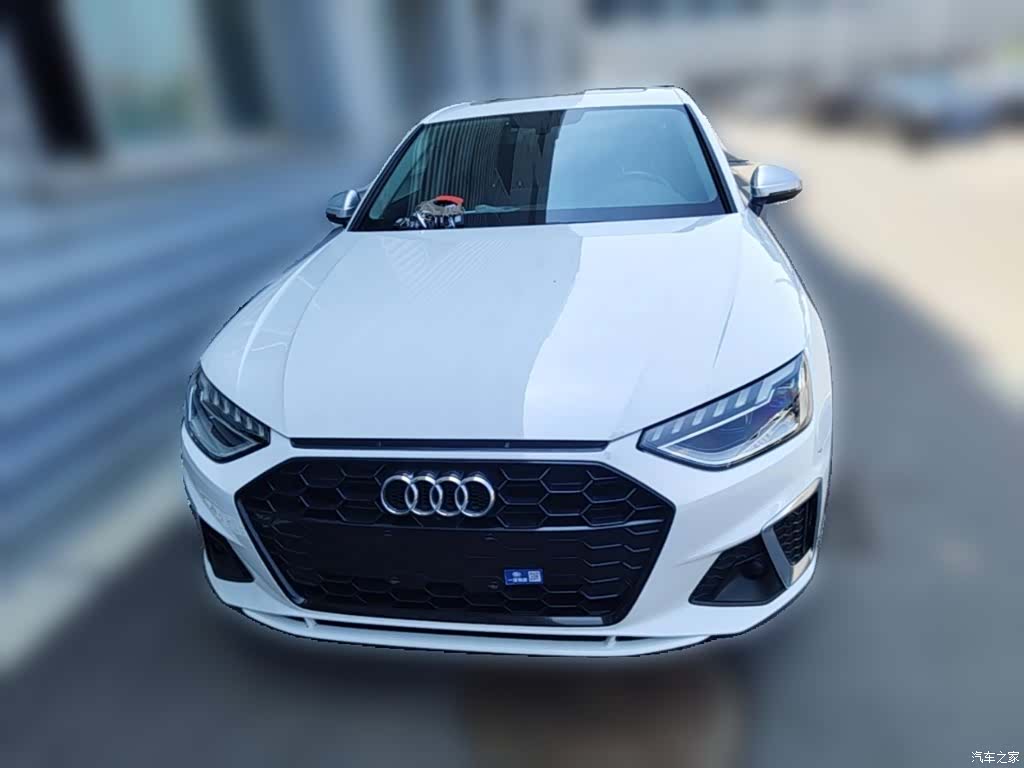 Audi A4L, 2021 все фото