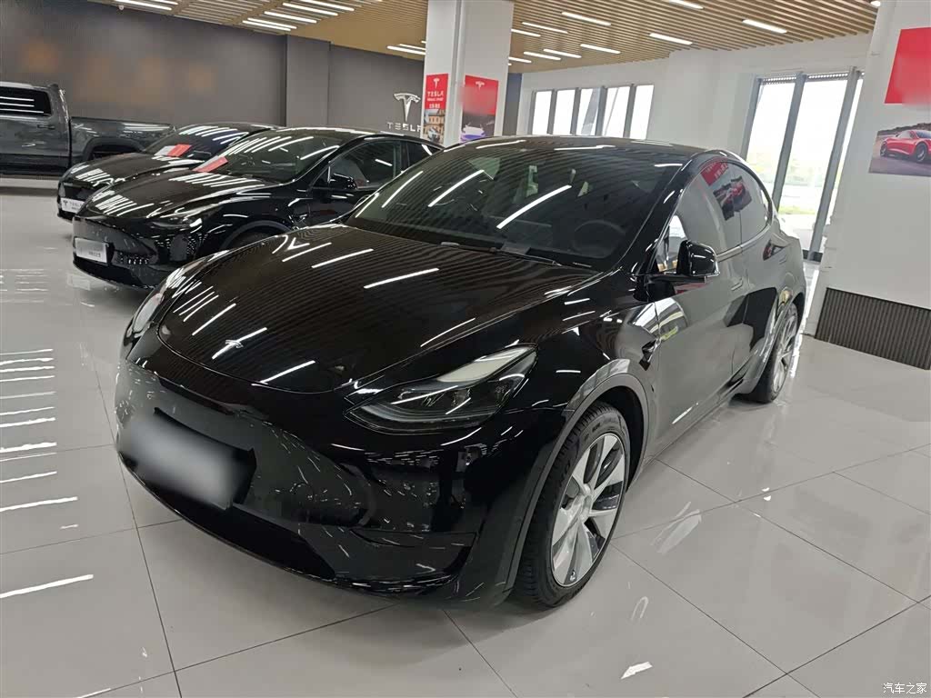 Tesla Model Y, 2023 2