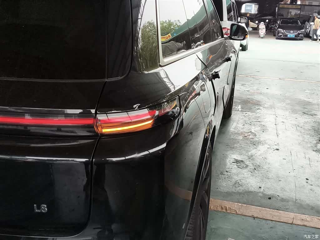 Li Auto L8, 2023 8