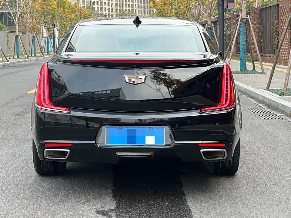 Cadillac XTS
