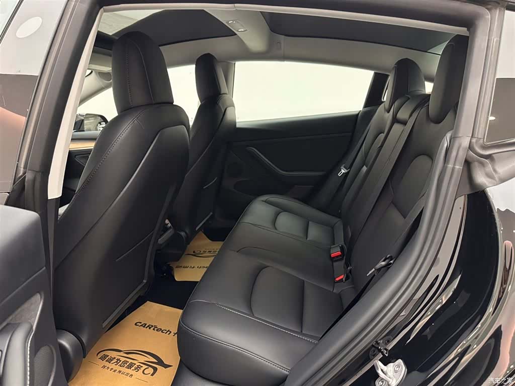 Tesla Model 3, 2022 9