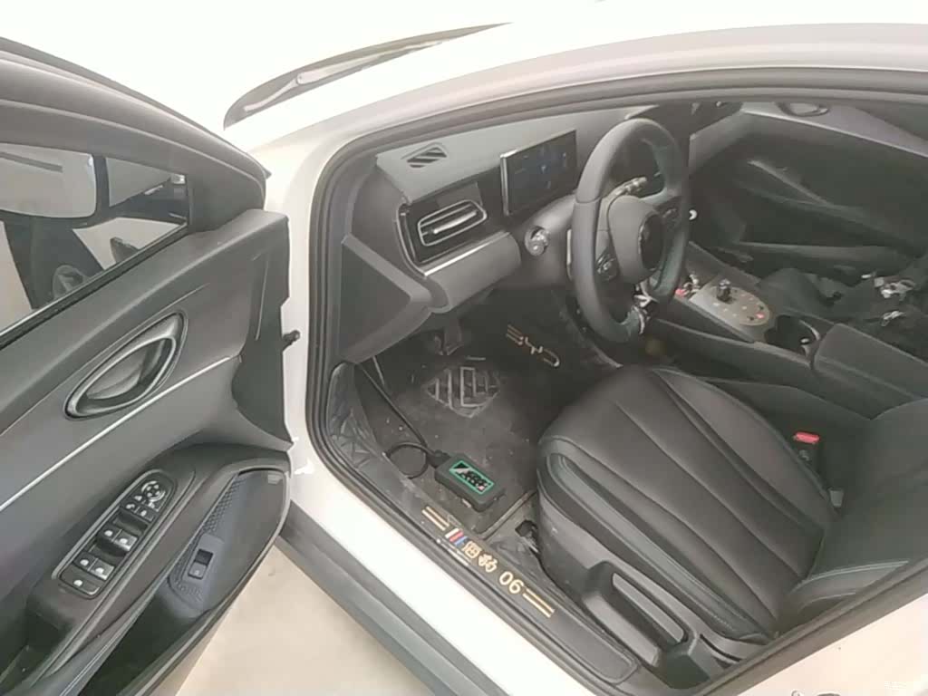 BYD Seal, 2025 16