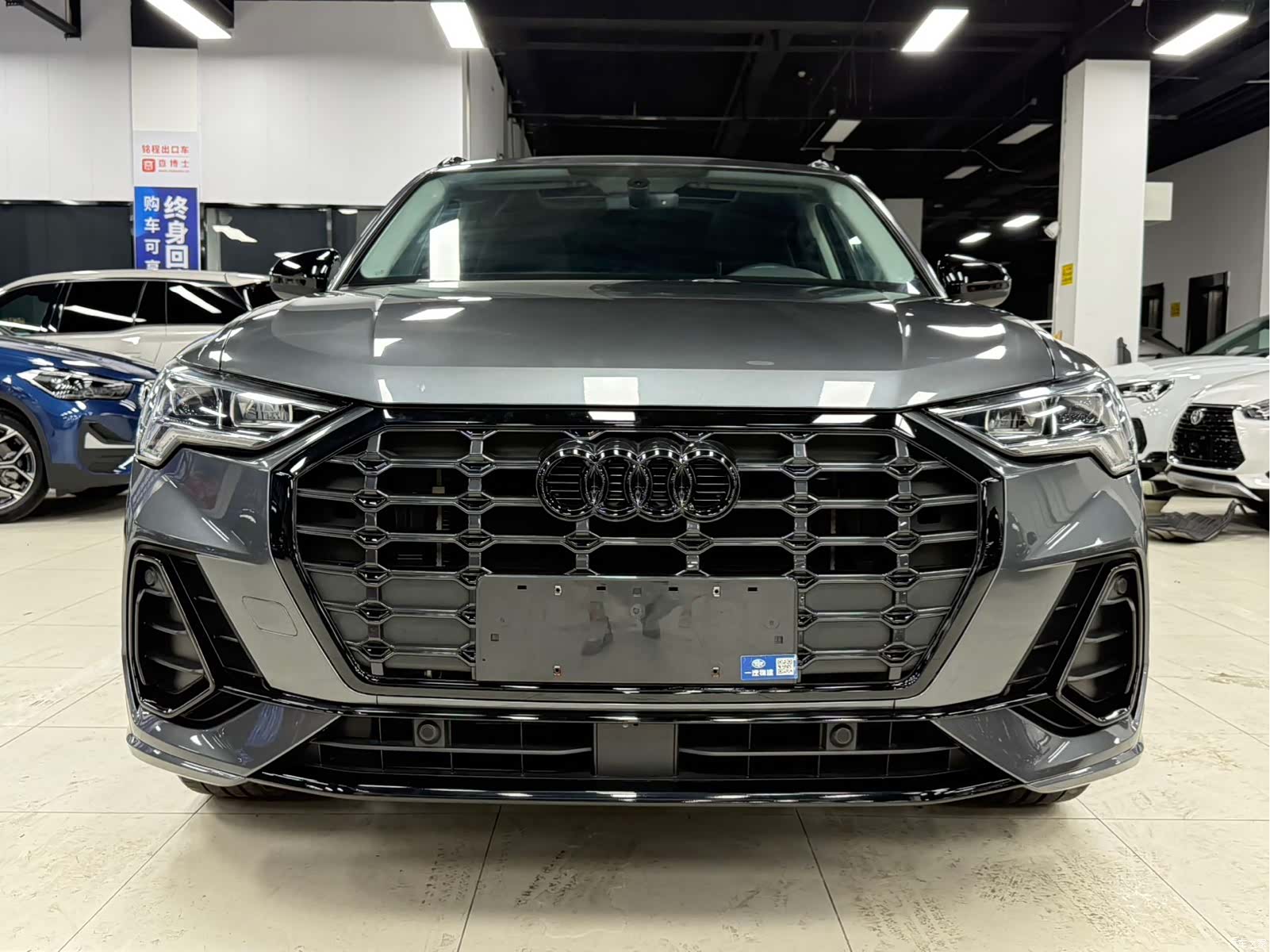Audi Q3, 2022 3