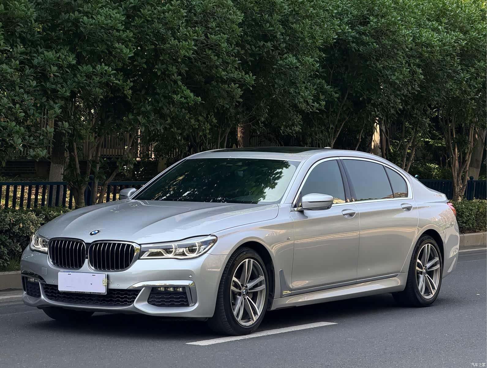 BMW 7 Series, 2017 1