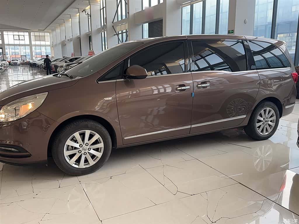 Buick GL8, 2020 9
