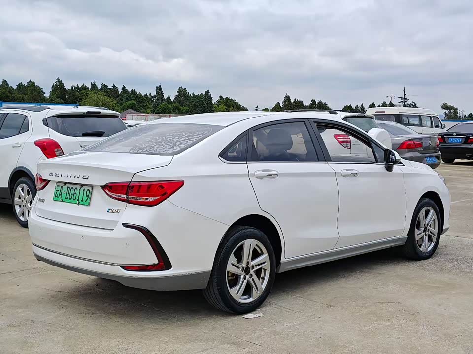 BAIC Beijing EU5