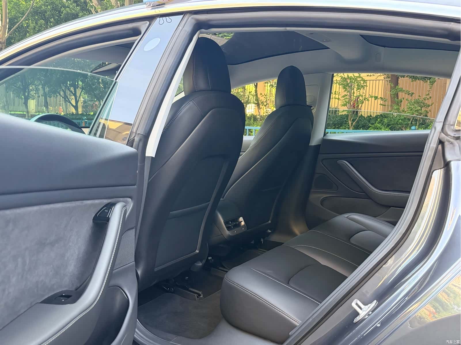 Tesla Model 3, 2019 9