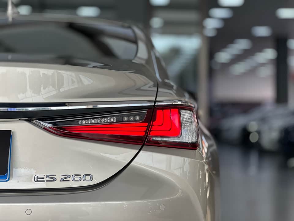 Lexus ES Lexus ES