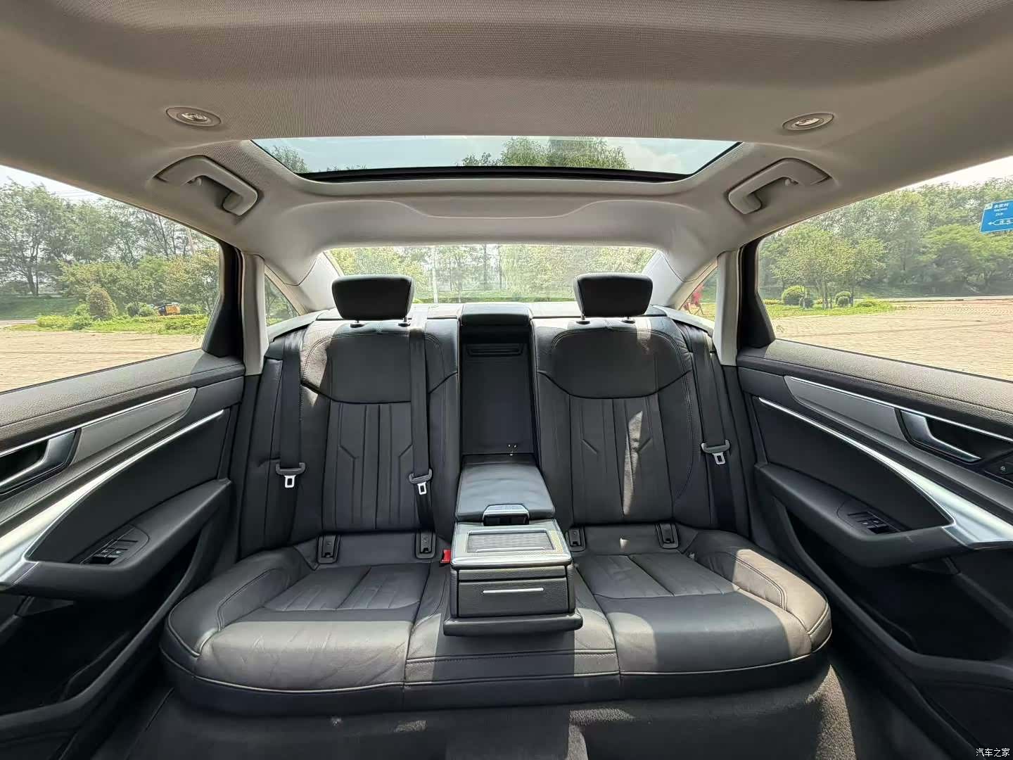 Audi A6L, 2020 9