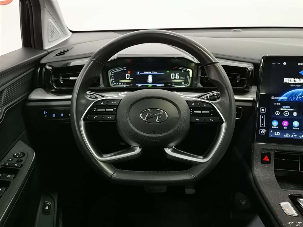 Hyundai Custo, 2022 11