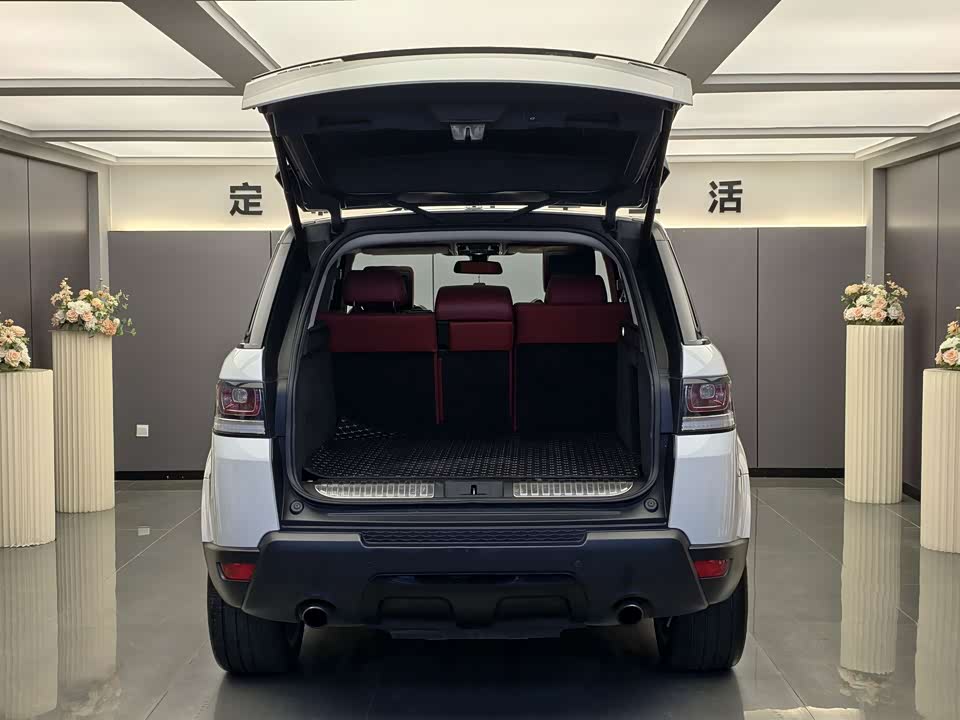 Land Rover Range Rover Sport Land Rover Range Rover Sport