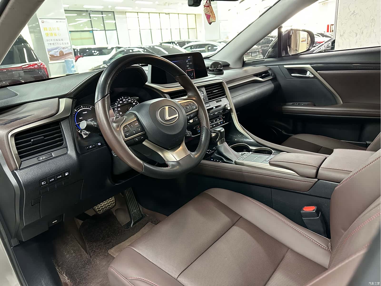 Lexus RX, 2022 11