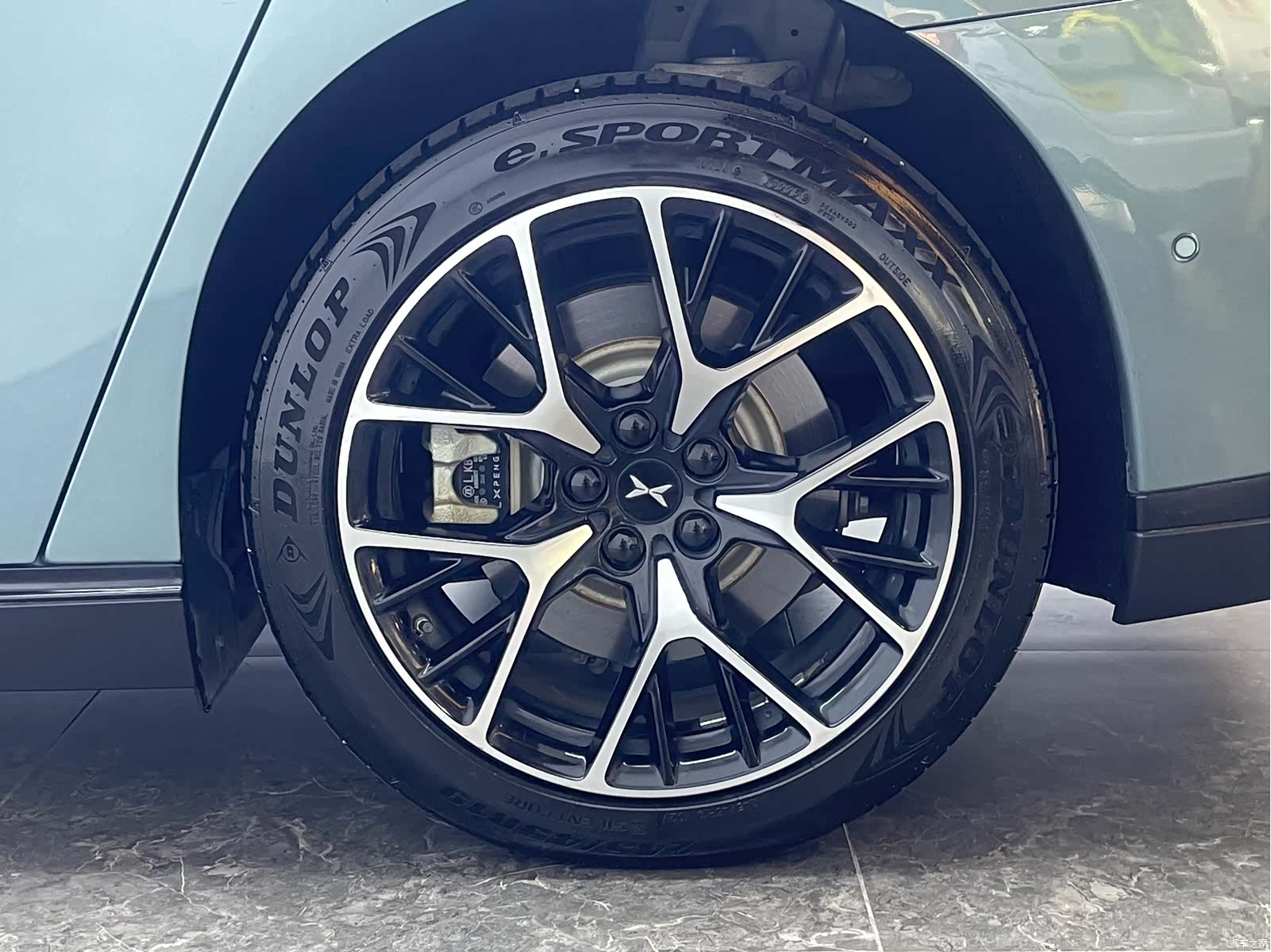 Xpeng P7, 2023 8