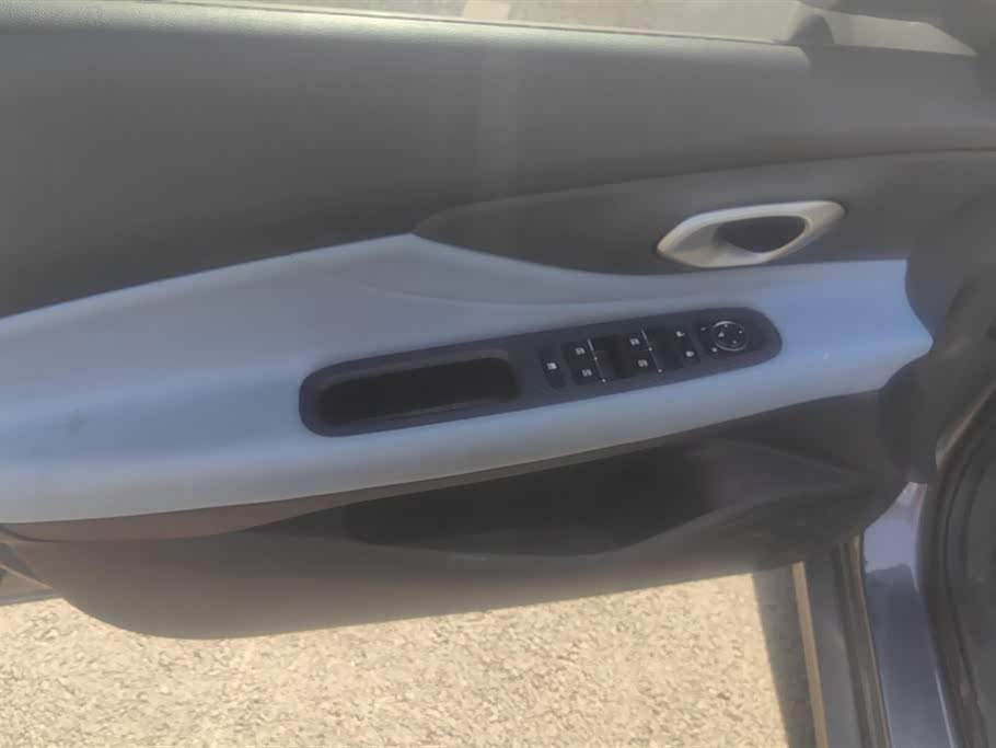 Trumpchi Shadow Leopard