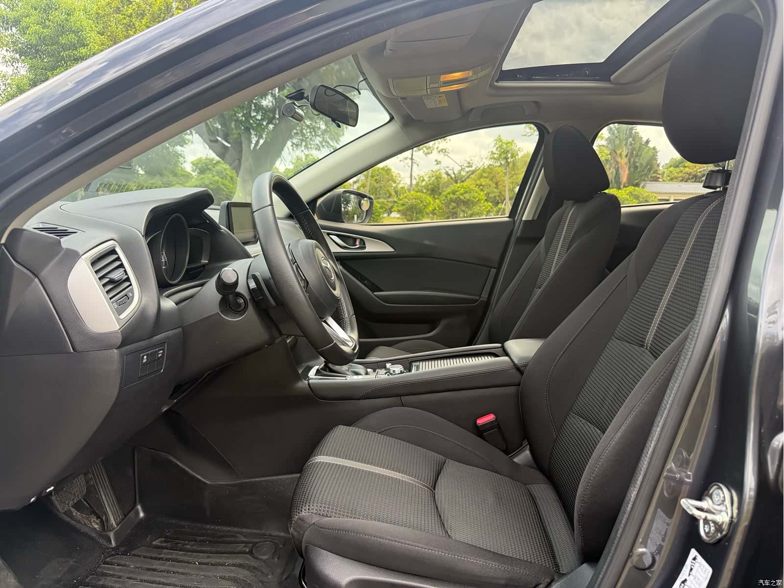 Mazda Mazda3, 2019 4