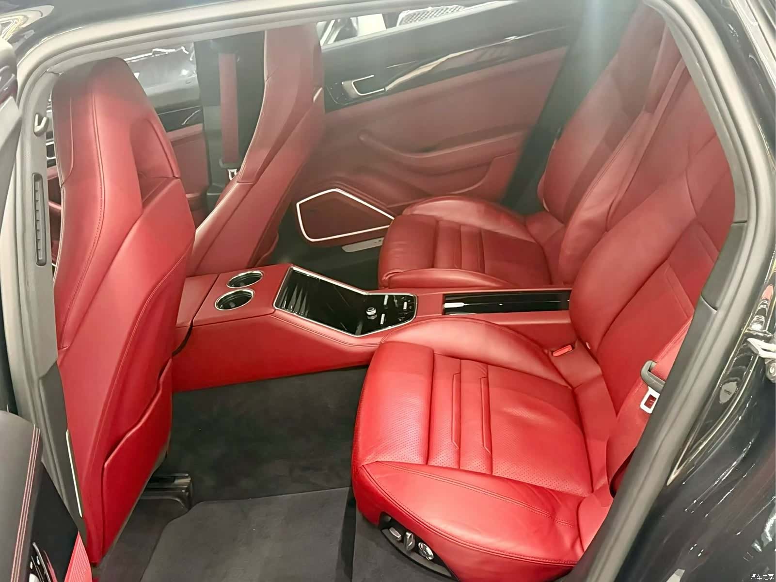 Porsche Panamera, 2018 6