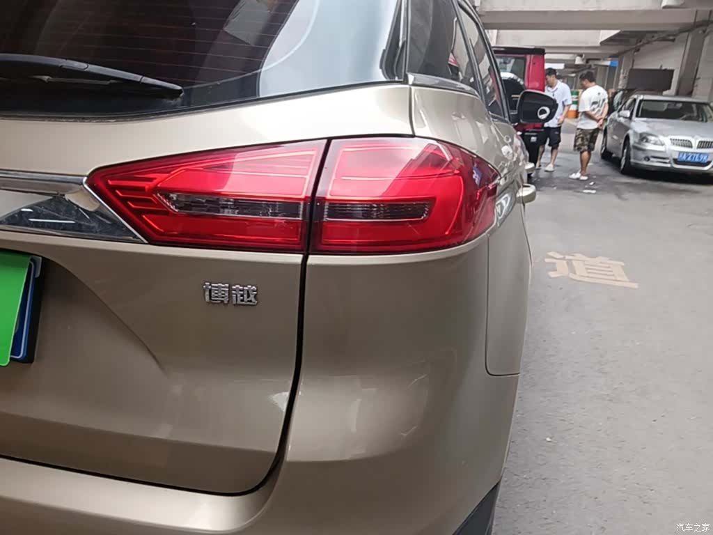 Geely Boyue, 2017 8