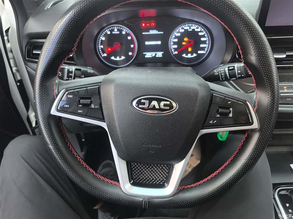 JAC X4, 2021 11