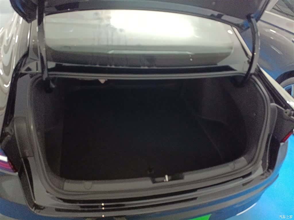 Geely Preface, 2025 15