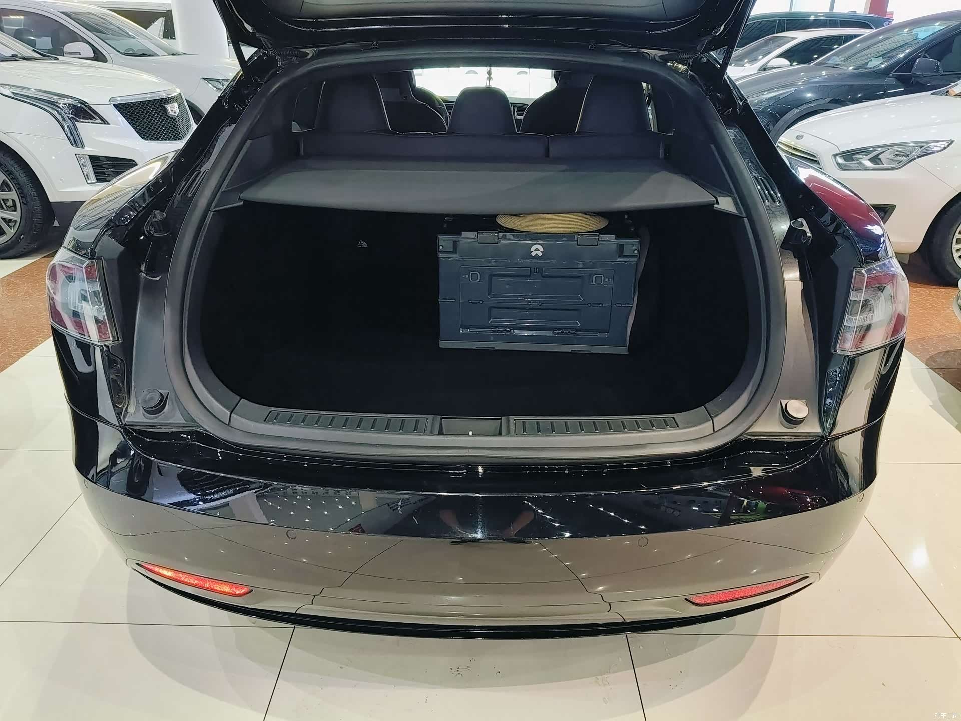 Tesla Model S, 2017 16