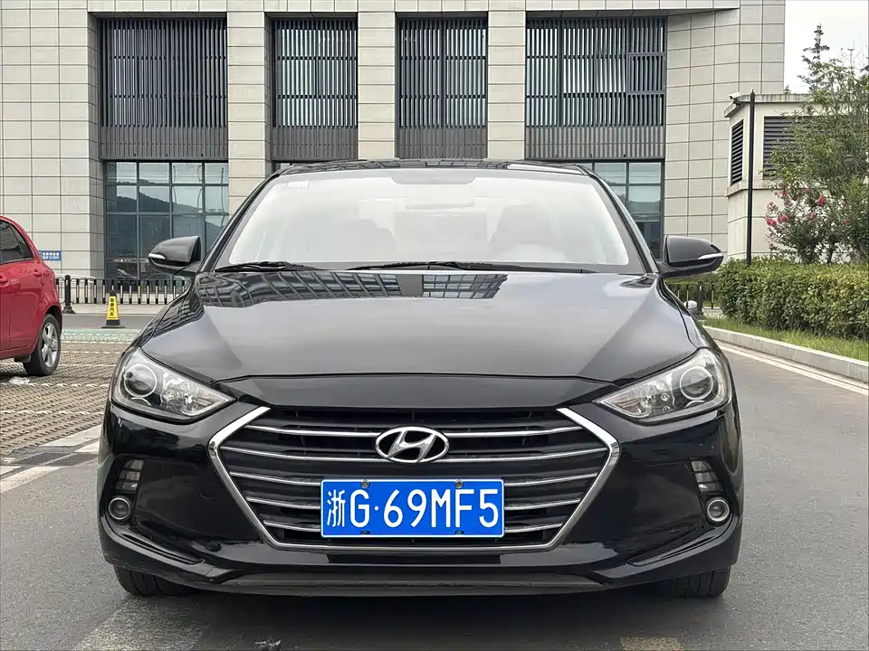 Hyundai Lead