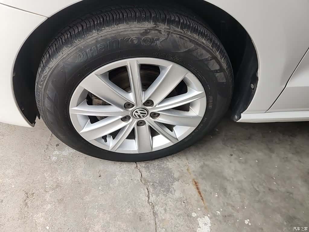 Volkswagen Polo, 2015 23