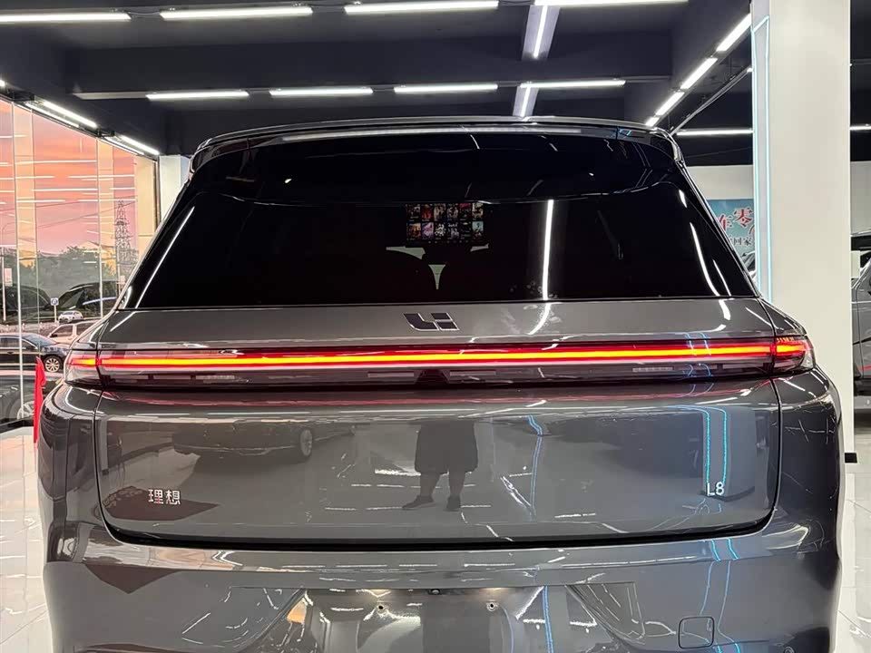 Li Auto Ideal L8